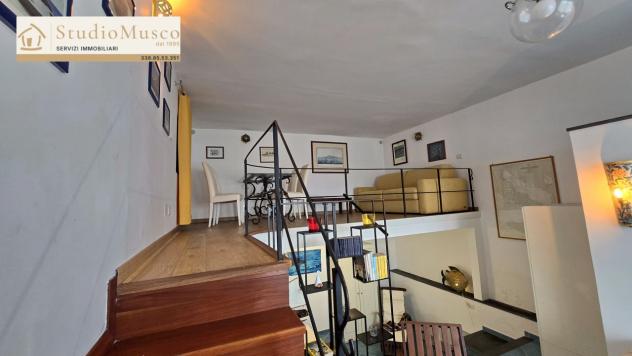 StudioMusco vende a Capri, su via Marina Grande, appartamento su due livelli. - Foto 16