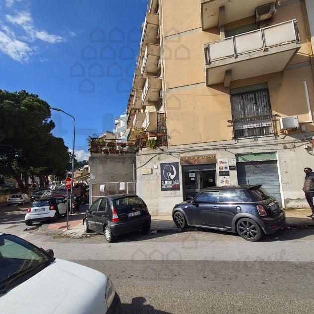 NEGOZIO di 1 vani e di 28 mq (MESSINA) rif. 2LS16211