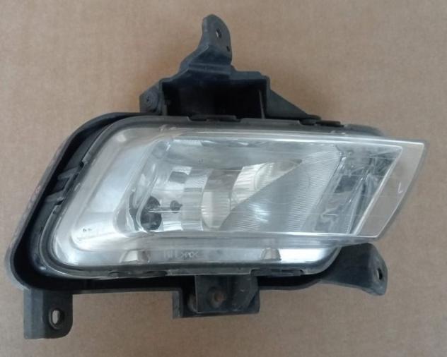 PROIETTORE FENDINEBBIA D. KIA CEE'D (ED) 5 porte 999-U53271 Parti elettriche  Fanaleria  Fendinebbia  Fendinebbia dx. KIA - CEED 5 porte - 01-09-2009