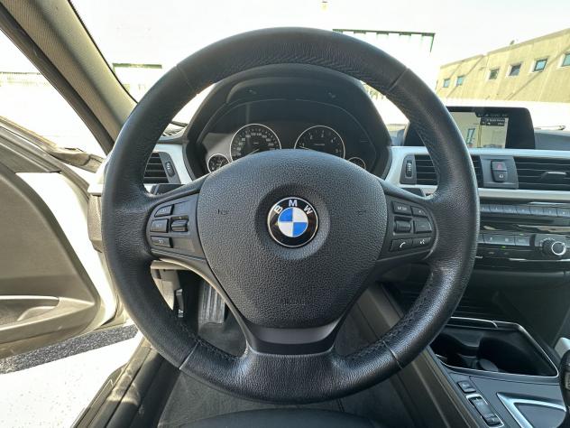 BMW Serie 3 318d Business Advantage Automatica 150cv - Foto 9