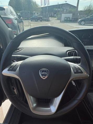 LANCIA Ypsilon 1.0 FireFly 5 porte S&S Hybrid Ecochic Gold rif. 24112777 - Foto 9
