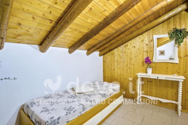 Appartamento di 200 m² con 5 locali in vendita a Casalzuigno - Foto 11