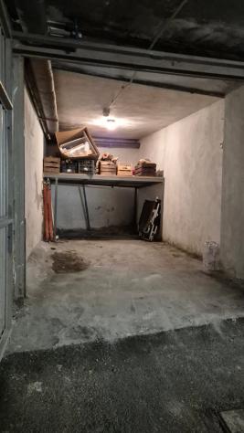 SPLENDIDO TRILOCALE CON DUE BAGNI, CUCININO, AMPIO SOGGIORNO, RIPOSTIGLIO, GARAGE, OTTIMA POSIZIONE. - Foto 15