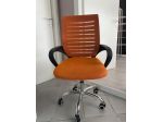 C06- SEDIA UFFICIO GIREVOLE ARANCIONE