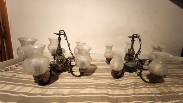 Coppia lampadari anni 70 in perfette condizioni