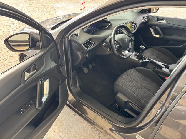 Peugeot 308 BlueHDi 130 S&S Business - Foto 9