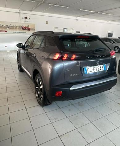 PEUGEOT - 2008 - BlueHDi 100 S&S Allure Navi Pack - Foto 4