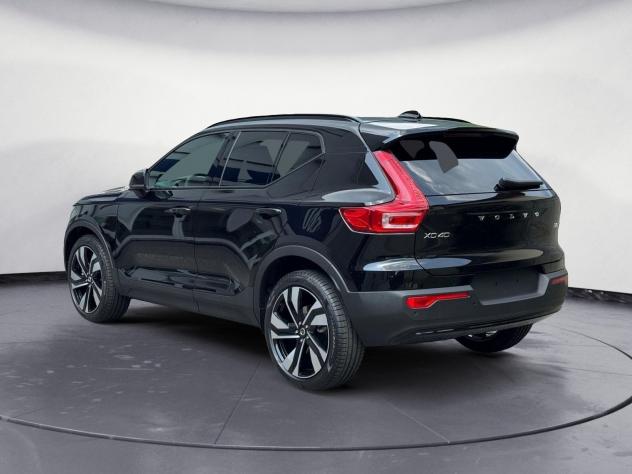 Volvo XC40 B3 automatico Plus Dark - Foto 4