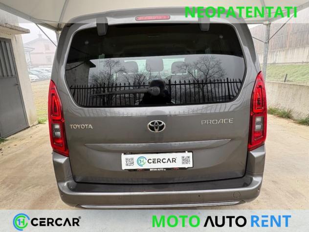 Toyota Proace City 1.5D 100 CV 7 POSTI EURO 6-DTEMP 7 DIESEL Lounge - Foto 6
