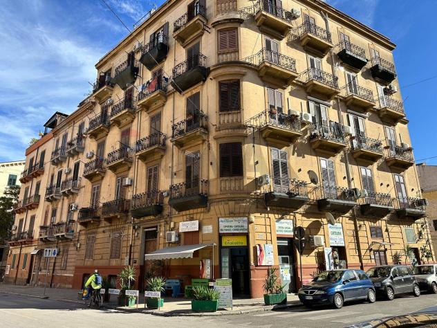 Appartamento in vendita a Palermo, Corso Tukory