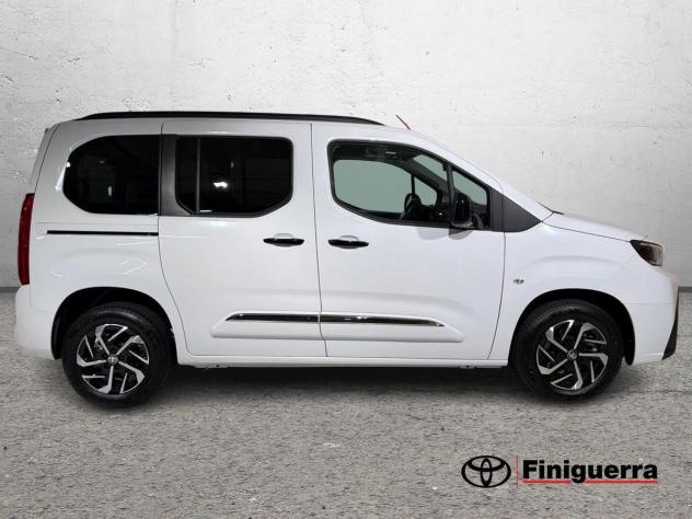 Toyota Proace City Verso 1.5D 130CV M/T L1 Executive - Foto 5