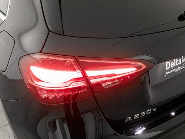 Mercedes-Benz Classe A W177 NUOVA A 250 e con tecnologia ibrida EQ - Foto 6