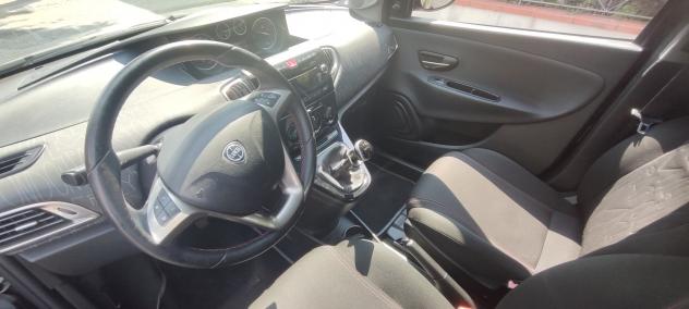 Lancia Ypsilon 1.2 69 CV 5 porte GPL Ecochic Gold - Foto 8