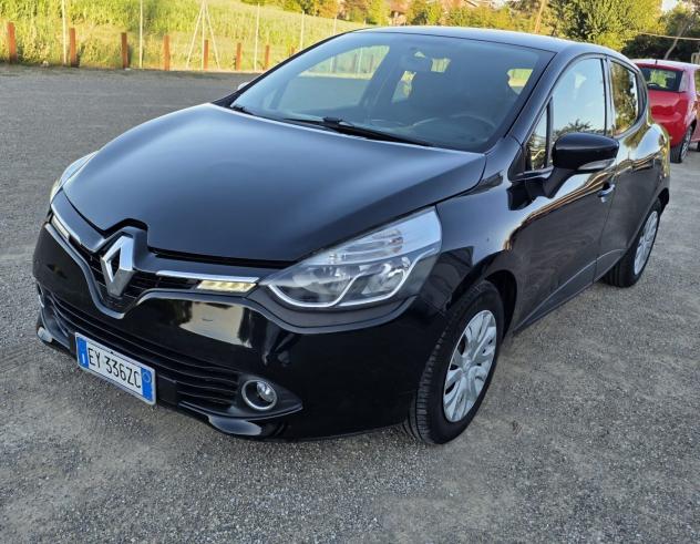 Renault Clio 1.5 dCi 8V 75CV 5 porte Costume National - Foto 2