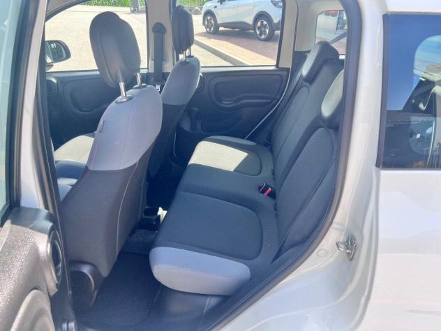 FIAT Panda 1.3 MJT 95 CV S&S 4x4 - Foto 6