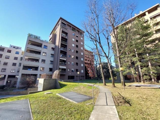 MONZA PARCO - Ottimo quadrilocale affacciato nel verde con cantina e box doppio - Foto 2