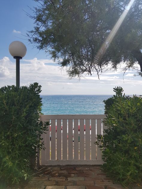Stupenda villa in baia con piscina fronte mare - Foto 5