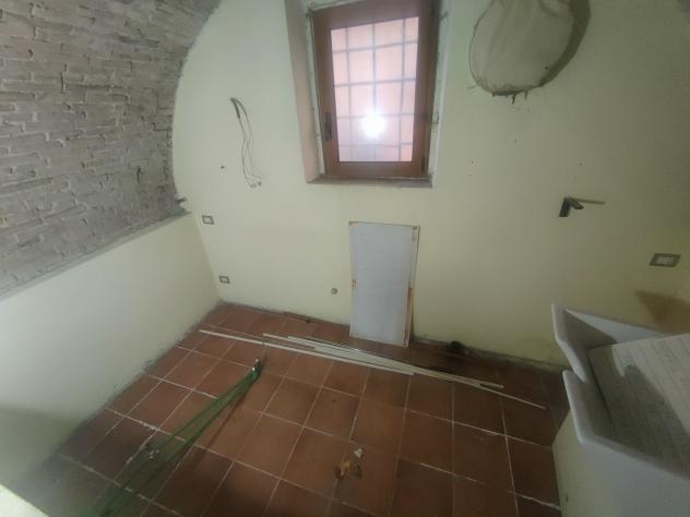 Locale commerciale in affitto a Sarzana - Foto 3