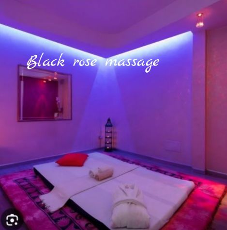 ARZANO.......CENTRO MASSAGGI: EMOZIONI INTENSE E SENSUALITA CHE AVVOLGE Tel:3508364021