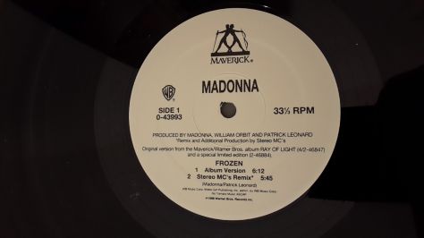 MADONNA, frozen, Etichetta: Maverick 0 9362-43993-0 8, Made in U.S.A. 1998. - Foto 3