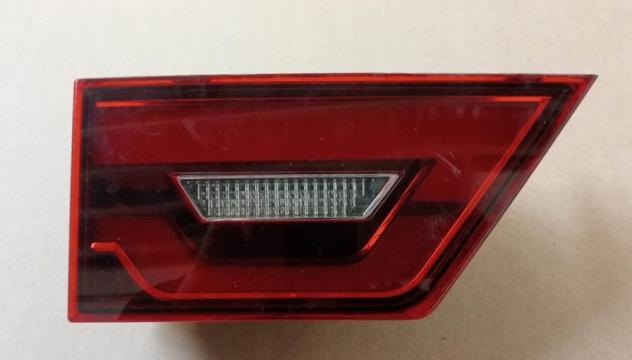 FANALE INTERNO POST. SX 999-U1293257 Parti elettriche  Fanaleria  Fanali  Fanale int. post. s JAGUAR - E-PACE - 01-01-2017