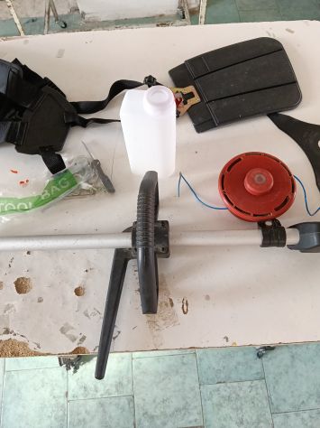 DECESPUGLIATORE CON  MOTORE A SCOPPIO - Foto 4
