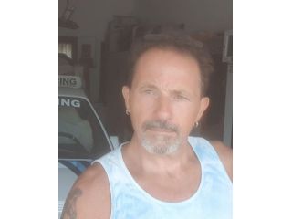 Amore e incontri Campiglia Marittima - cerco ragazza carina x relazione Tel:3383968888