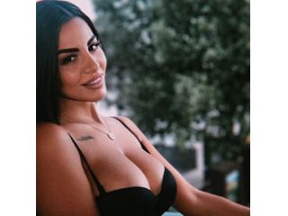 Amore e incontri Firenze - DONNA PASSIONALE E VOGLIOSA Tel:3762844425