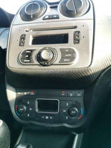 Alfa Romeo MiTo 1.4 105 CV M.air Distinctive 2011 - Foto 10