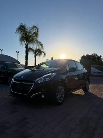 Peugeot 208 PureTech 82 5 porte Active - Foto 3