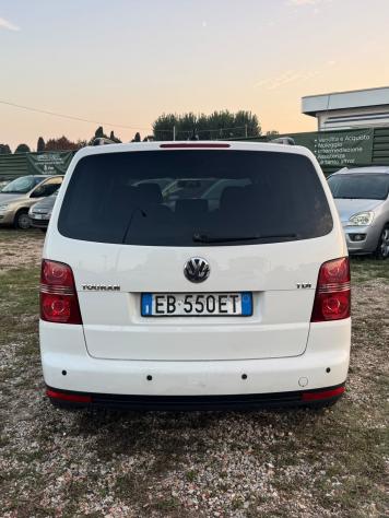 Volkswagen Touran 1.9 TDI 105CV DPF Trendline DSG - Foto 6