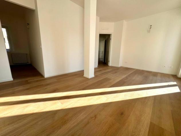 Attico / Mansarda di 103 m² con 3 locali in vendita a Milano - Foto 7