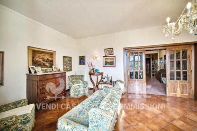 Appartamento di 150 m² con più di 5 locali in vendita a Sinalunga - Foto 3
