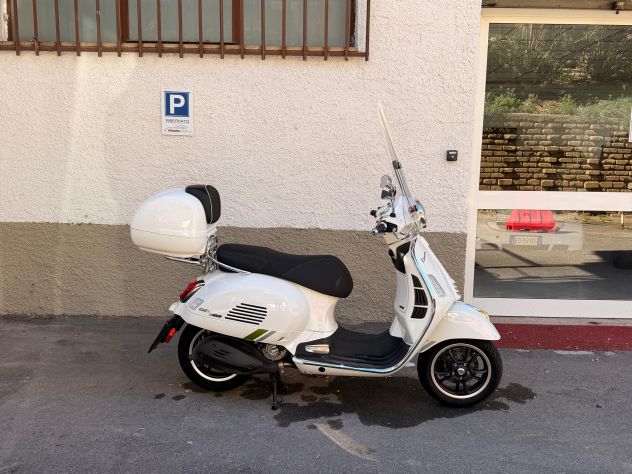 Piaggio Vespa GTS 310 Supertech - Foto 2