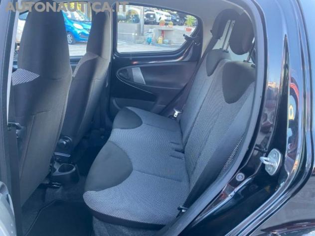 TOYOTA Aygo 1.0 12V VVT-i 5 porte ACTIVE CONNECT 68cv rif. 24134257 - Foto 9