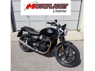 TRIUMPH STREET TWIN 900