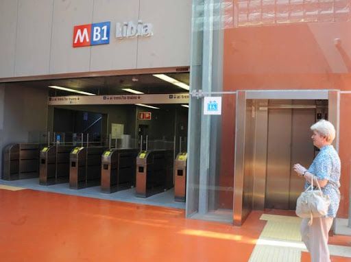 CAMERA SINGOLA ZONA METRO B LIBIA BREVI PERIODI