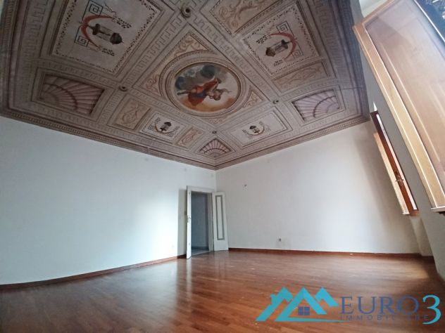 ASCOLI PICENO-Centro storico-Appartamento mq 210 affrescato + ufficio - Foto 7
