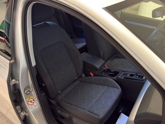 Volkswagen Golf 2.0TDI DSG SCR Adaptive Cruise Fari LED Sensori - Foto 5