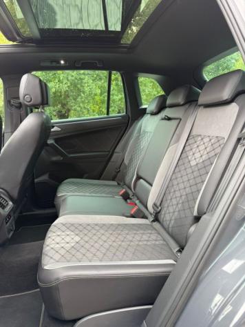 VOLKSWAGEN Tiguan 2.0 TDI 150 CV SCR DSG R-Line PANORAMA rif. 22823490 - Foto 5