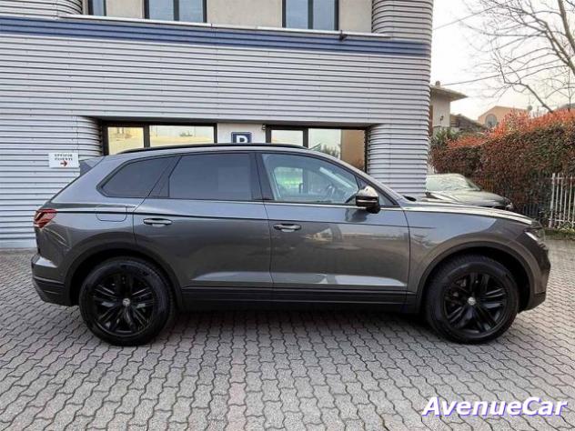 VOLKSWAGEN Touareg 3.0 tdi Black Style tiptronic TELECAMERA CARPLAY rif. 23449303 - Foto 4