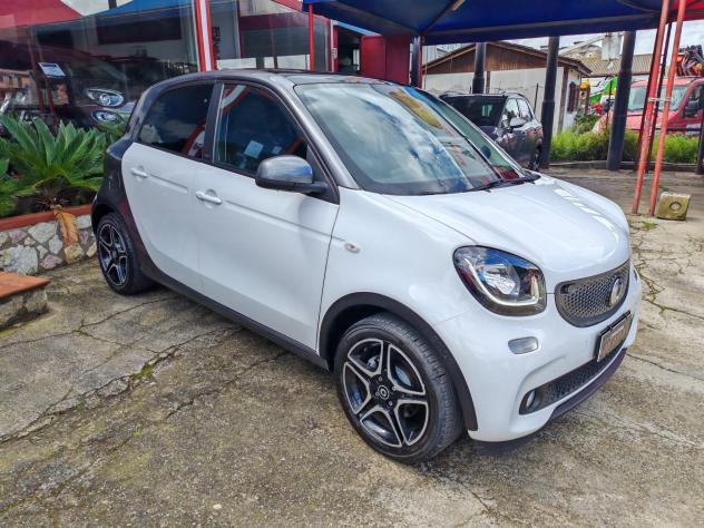 Smart Forfour 1,0 benzina 12/2016 Cv70 Prime - Foto 3