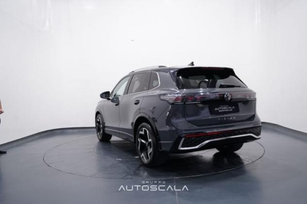VOLKSWAGEN Tiguan 2.0 TDI 150cv DSG R-Line rif. 23395963 - Foto 4