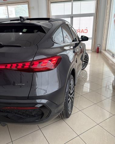 Audi Q5 Spb Identity black S line edition Tronic 204cv km0 |tetto+matrix+r21?+sedili in pelle| - Foto 3