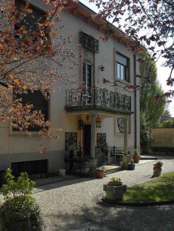Singola in vendita a Carate Brianza