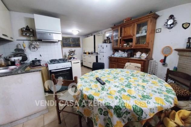 Casa indipendente di 100 m² con 3 locali in vendita a Lariano - Foto 2