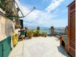 Baia: residenza fronte mare con terrazza panoramica