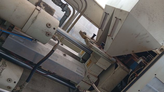 Pressa a Iniezione bicomponente T98-B - Foto 2
