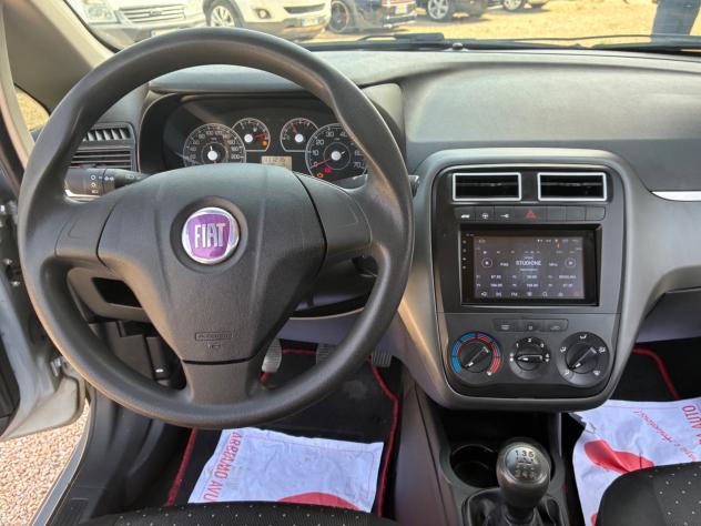 Fiat Grande Punto 1.3 MJT 75 CV 3 porte Fun - Foto 10