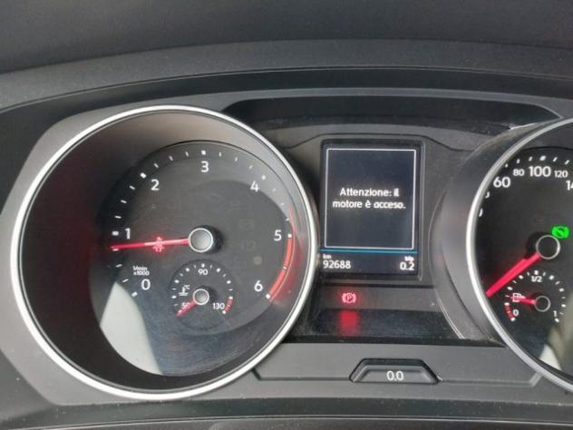 VOLKSWAGEN Tiguan 2.0 TDI SCR DSG Business BlueMotion Technology rif. 23878024 - Foto 8
